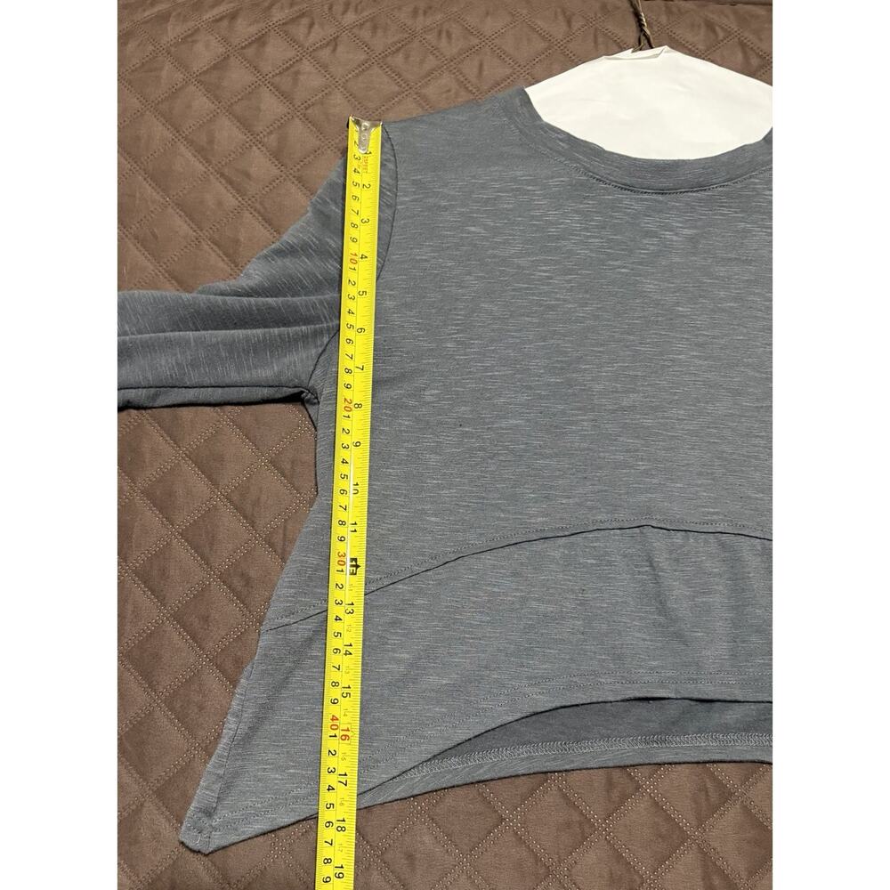 Women’s Long Sleeve Cropped Sharkbite Hem Tee In Dk. Gray -Size M - Picture 9 of 9